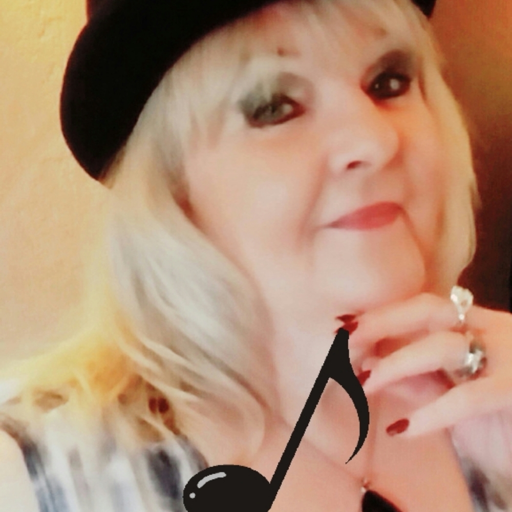 Meet your Posher, Brenda